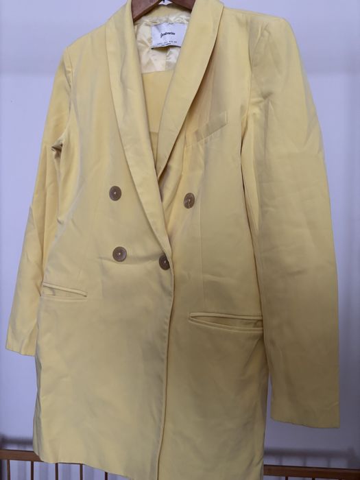 Женский пиджак и брюки, размер М