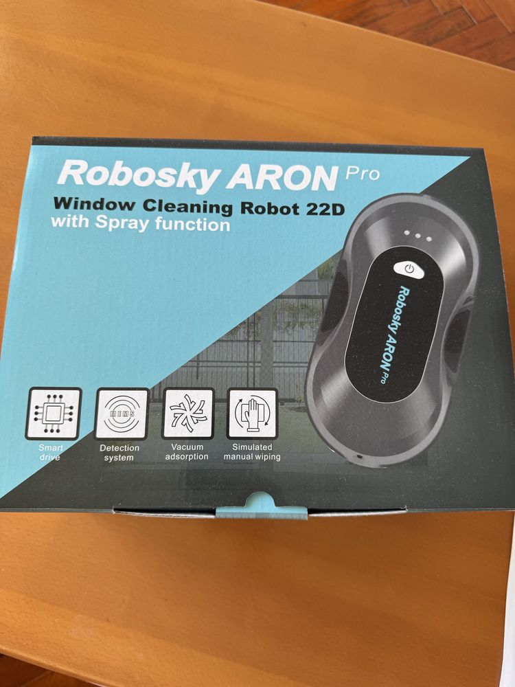 Робот за чистене на прозорци Robosky aron pro with spray