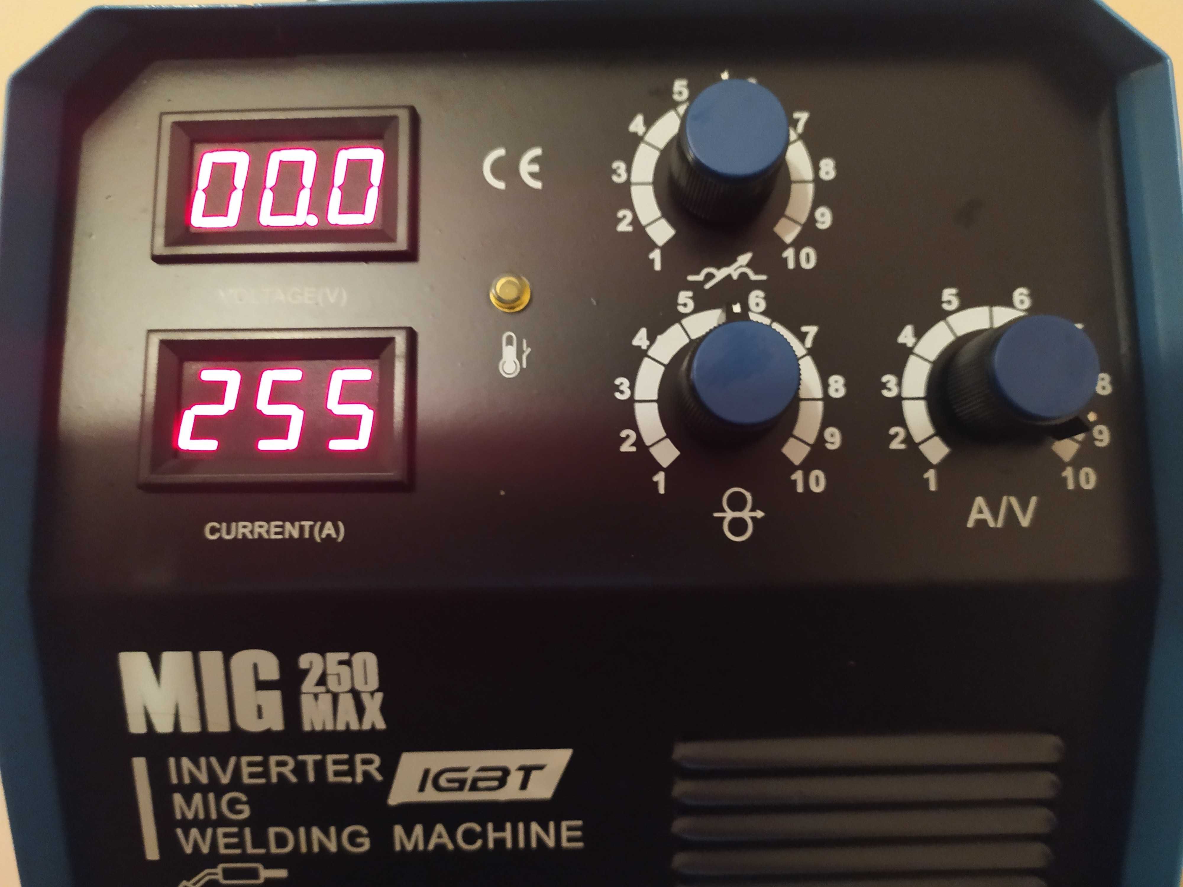 Телоподаващо MIG 250А  серия MAX PROFESSIONAL  Телоподаващ апарат