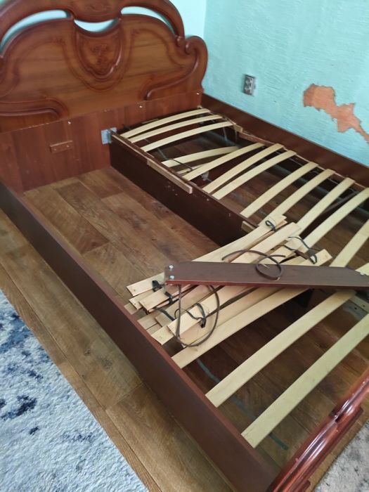 Кровать двухспальная