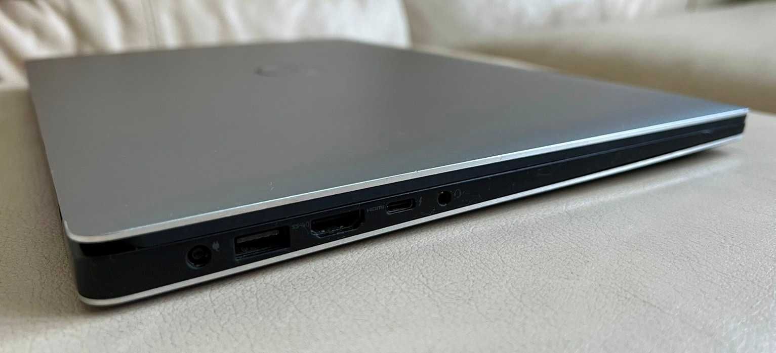 15.6" Геймърски Тъчскрийн Бизнес Лаптоп Dell XPS 15 9560 Core i7-7700
