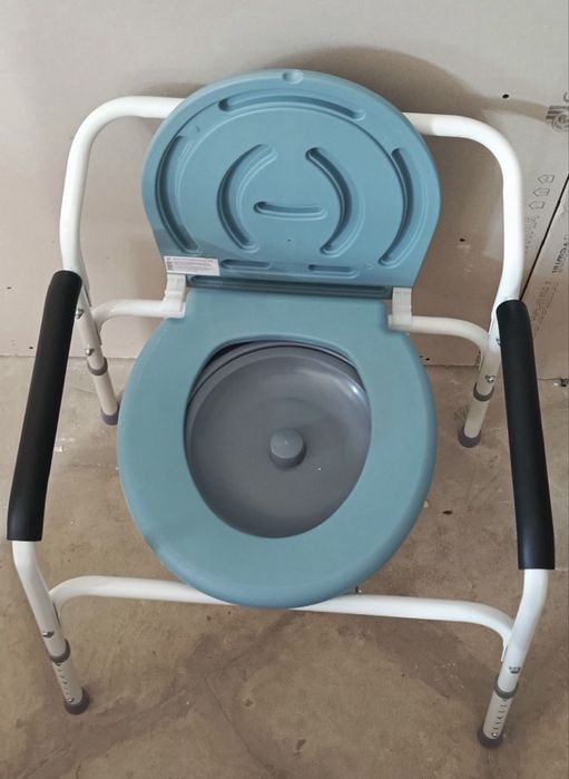 Кресло-туалет продам