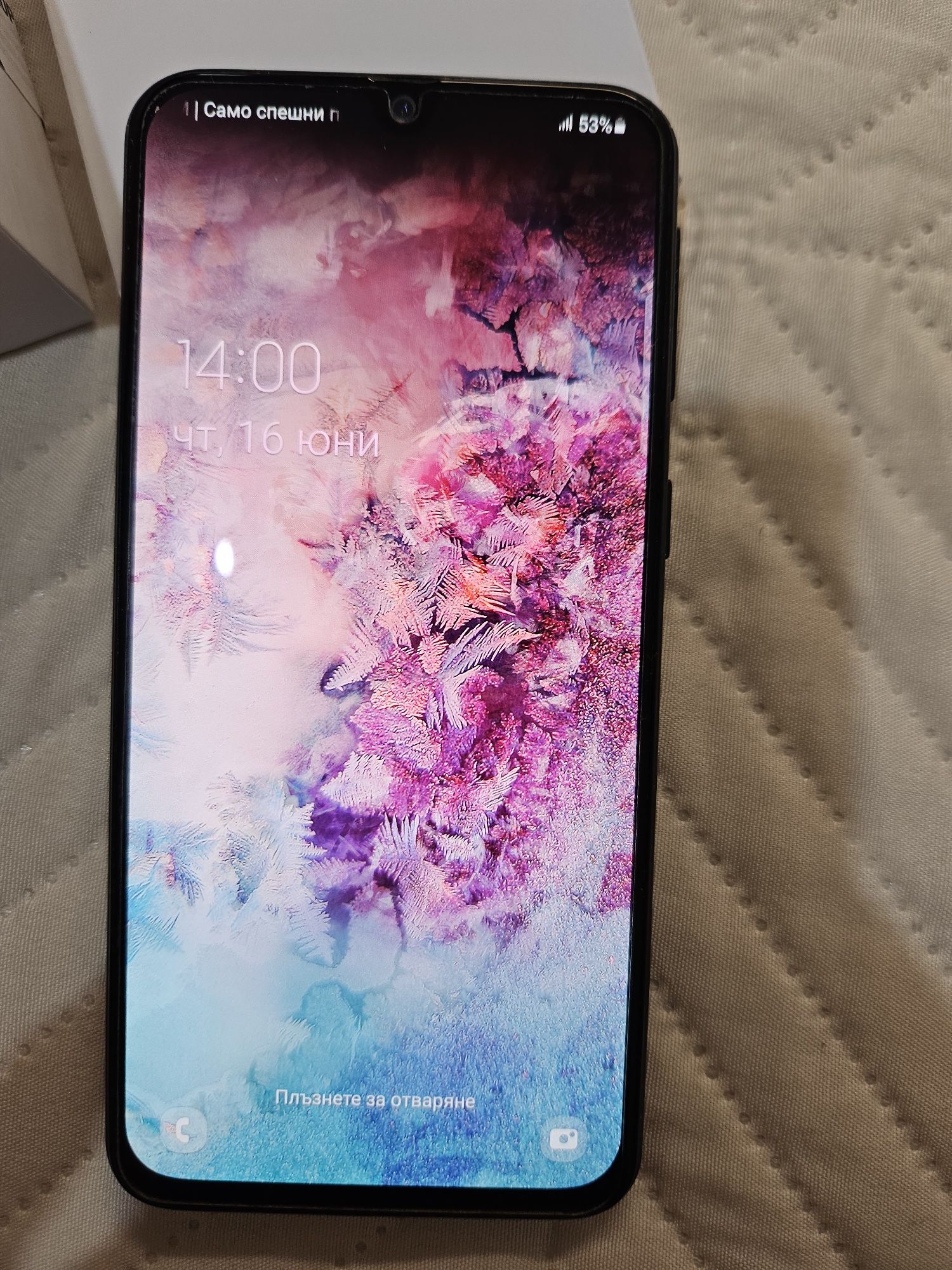Телефон Самсунг Galaxy А40