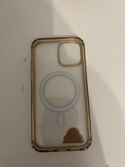 Vand husa de iphone 12 si 12 pro