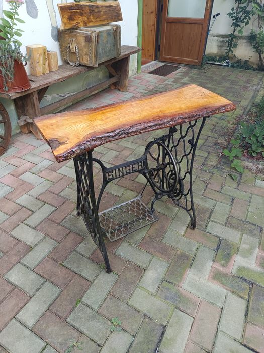 Comoda , consola , suport tv - mașină de cusut Singer