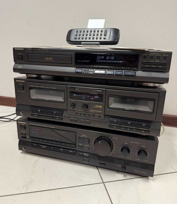 Ретро аудио система - сет TECHNICS - усилвател с тунер, сд плеър и др