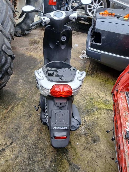 Yamaha Neos 50  на части ..2010 година