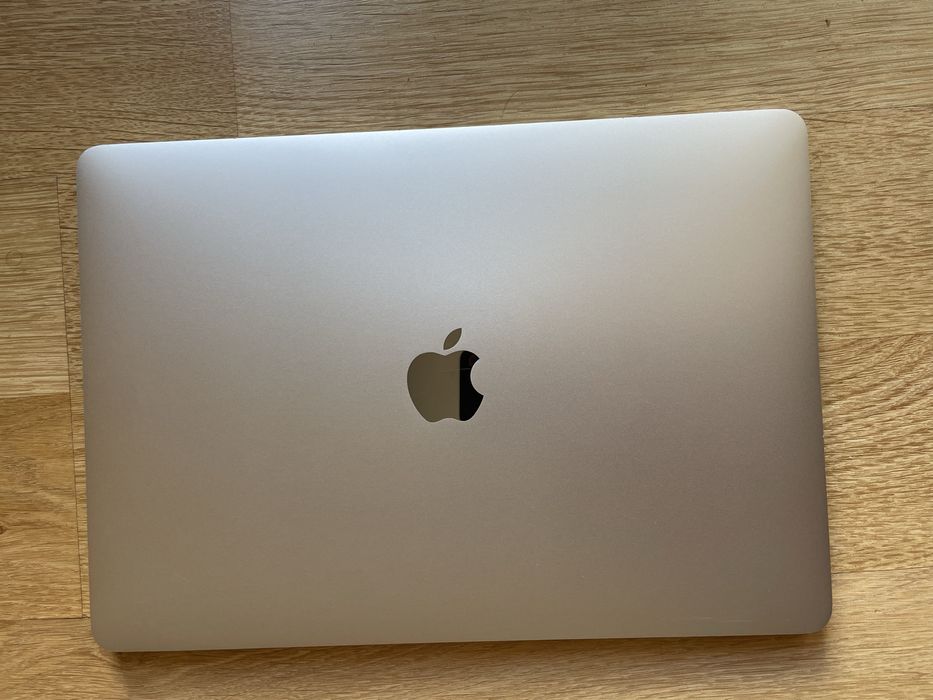 MacBook Pro 13” A1989 Intel i5/8GB RAM/256GB SSD