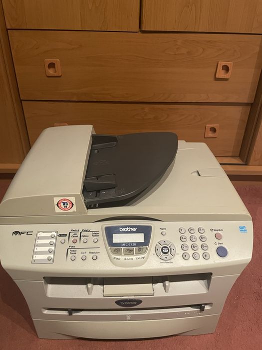 Pentru acasa Multifunctionala A4 laser b/w Brother MFC7420