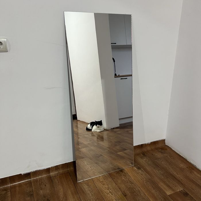 Зеркало без рамки