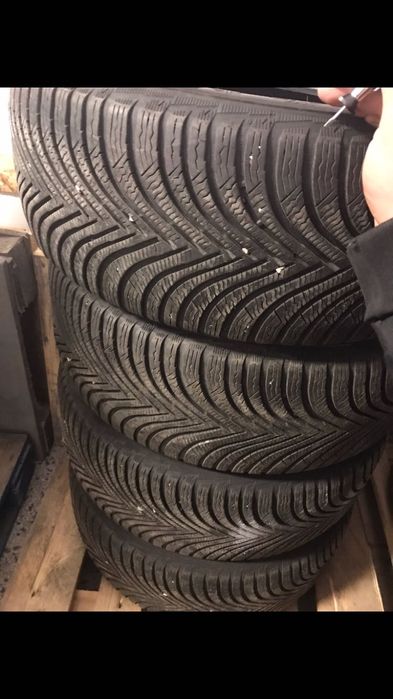 Зимни гуми 225/50/174бр. MICHELIN
PILOT SPORT 4