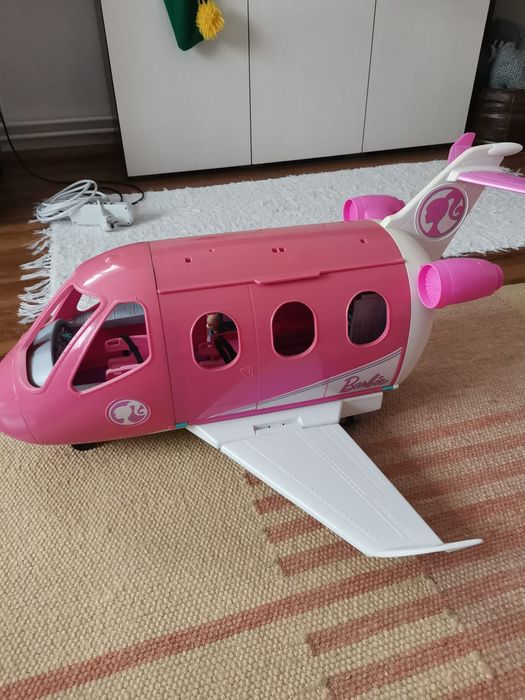 Avionul lui Barbie