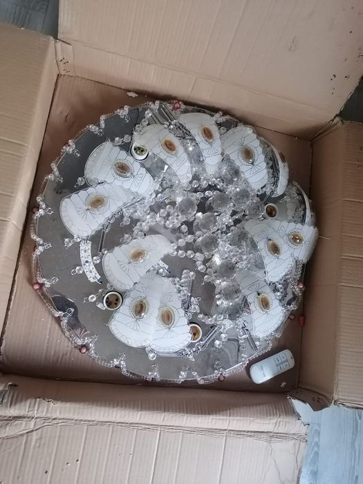 Люстра сатылады 25ке