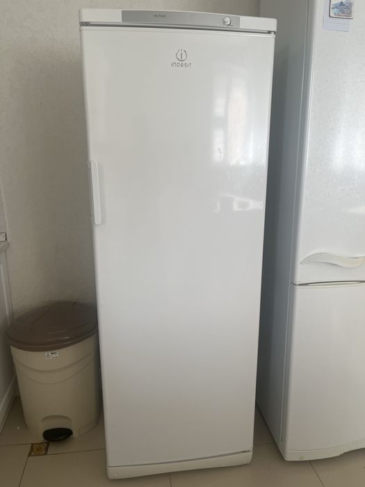 Морозильник Indesit