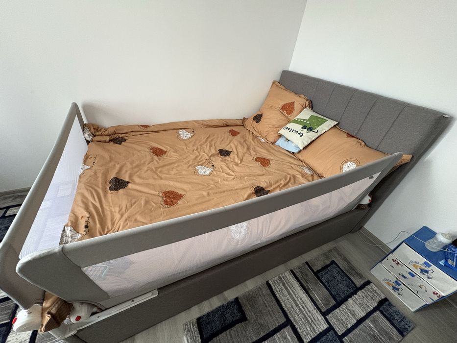 Vand pat tapitat 140 cm cu saltea noi.