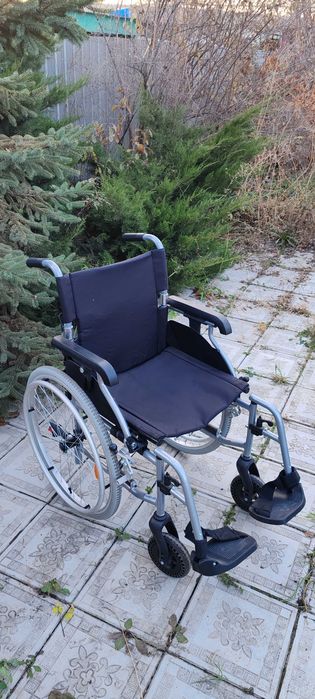 Инвалидная коляска
