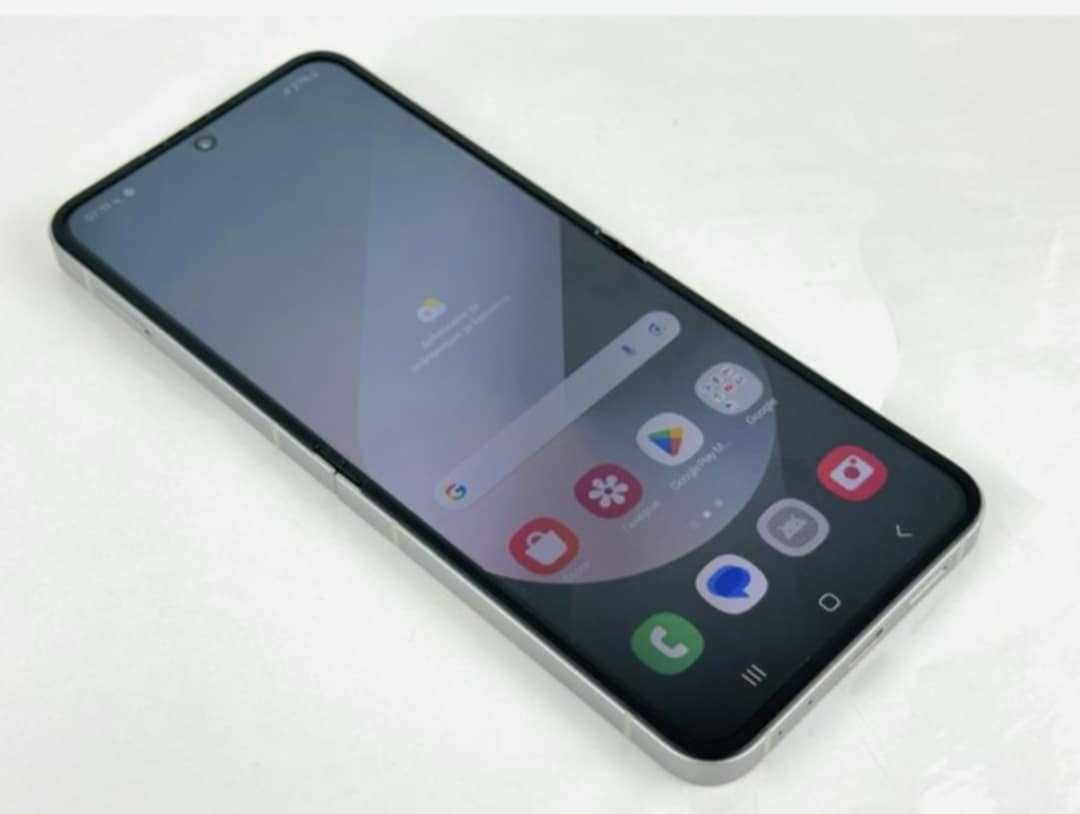 Samsung Z Flip 6 12GB /512 GB