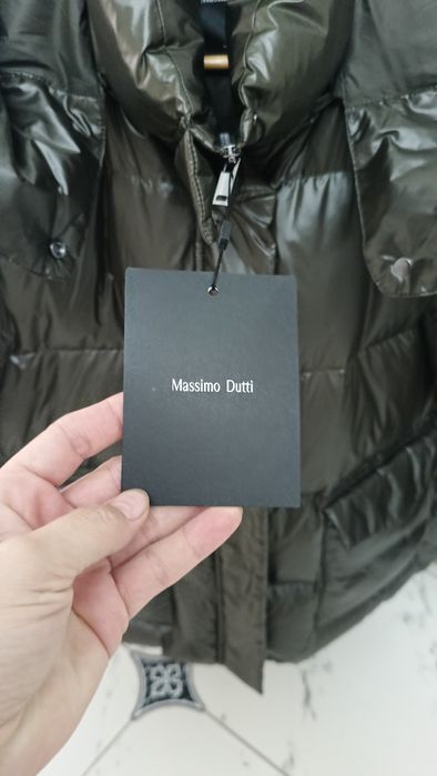 Продам зимнюю куртку Massimo Dutti