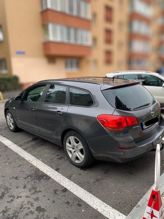 Opel Astra J 1.7 CDTI 2012 - foarte intretinut