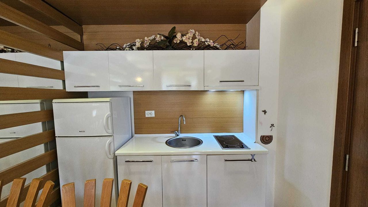 Продава се Двустаен апартамент в к.к. Слънчев бряг - 55 кв.м за 1364 €/кв.м - Снимка #7
