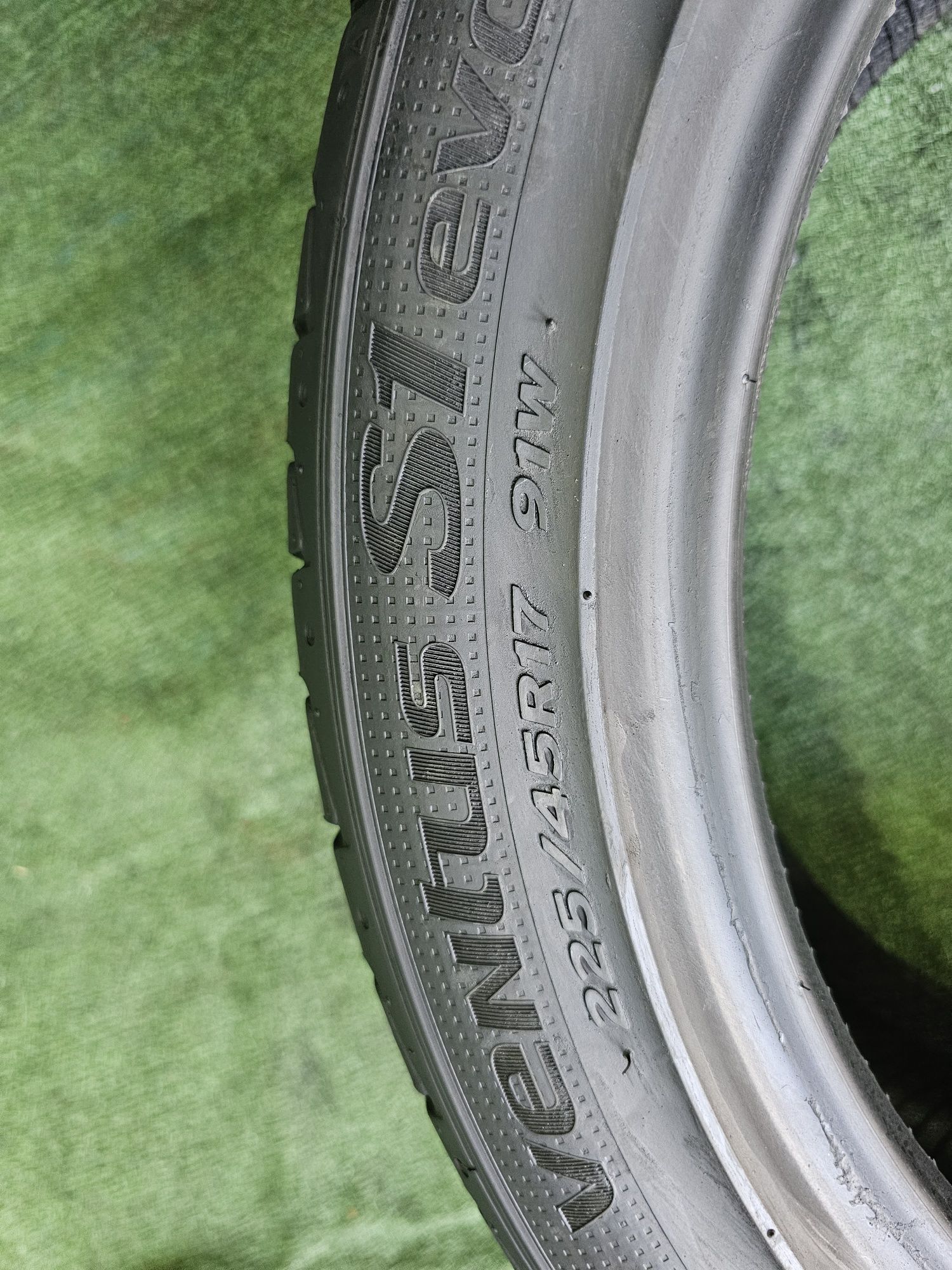 225 45 r17 hankook vara