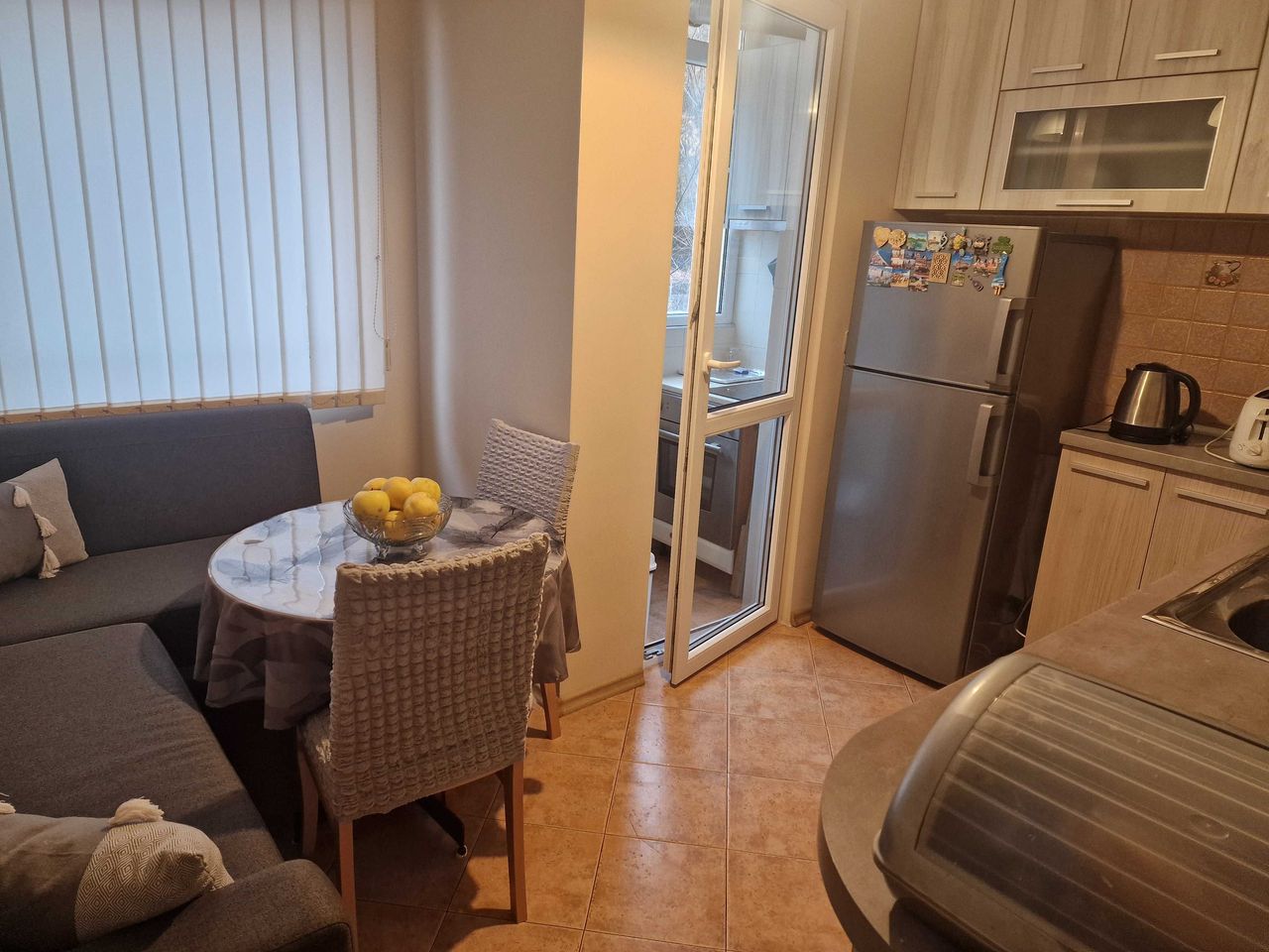Продава се Тристаен апартамент в Благоевград, Еленово 2 - 68 кв.м за 964 €/кв.м - Снимка #3
