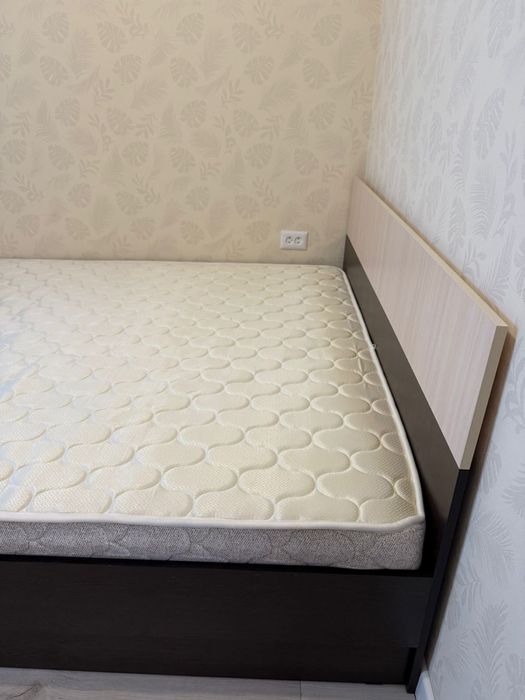 Продам кровать двухспальная