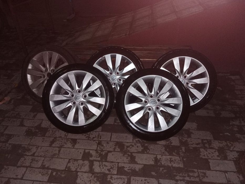 Продам диски с летней резиной