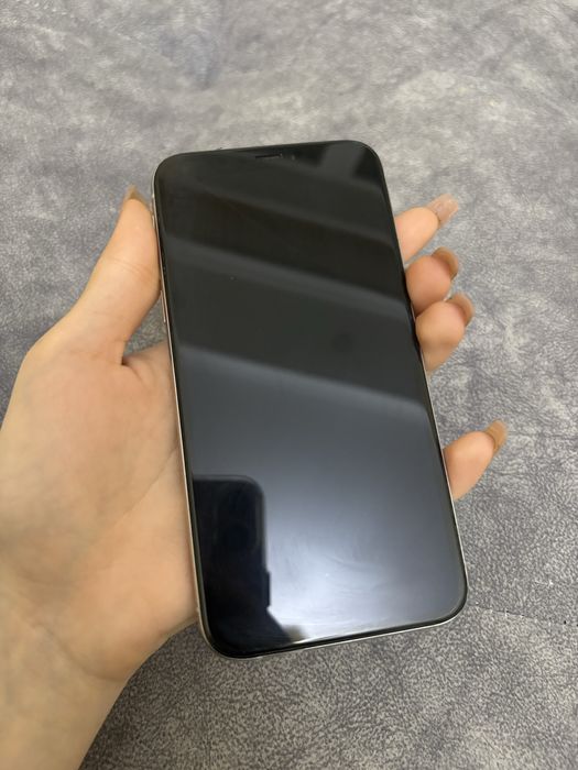 Iphone XS , в отличном состоянии