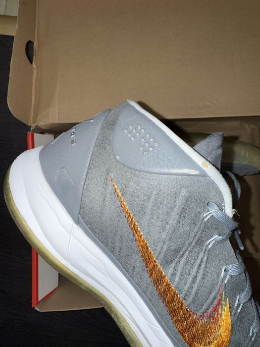 Баскетболни обувки Nike Kobe A.D Mid "Grey Snakeskin"