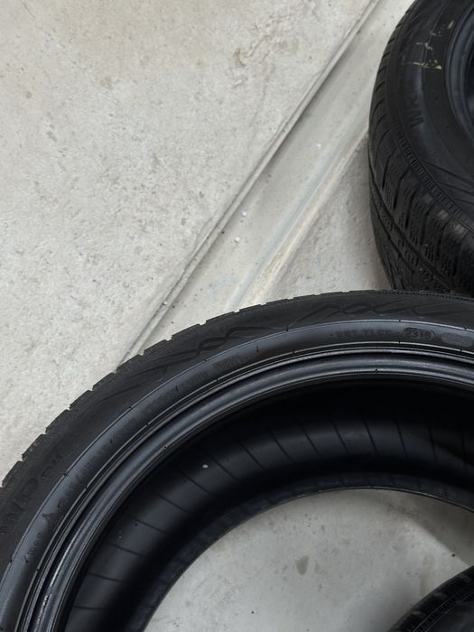 Anvelope 245 45 18 iarna nokian