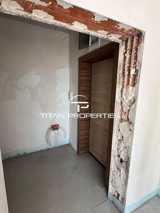 Продава се Четиристаен апартамент в Пловдив, Христо Смирненски - 219 кв.м за 1521 €/кв.м - Снимка #9