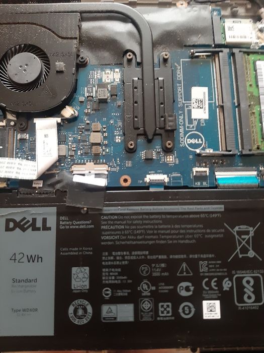 Dell Inspiron P35E display 17 ( citiți anuntul )