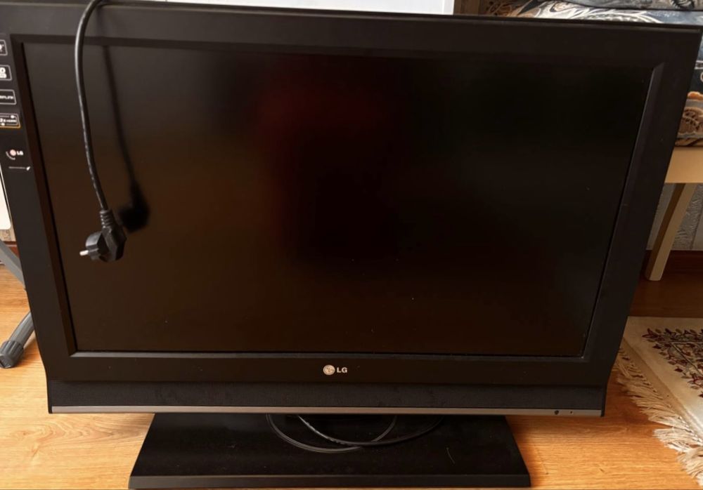 Продается телевизор LG