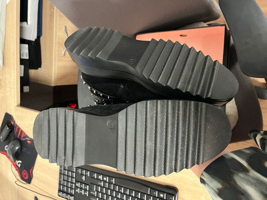 Ghete musette impecabile