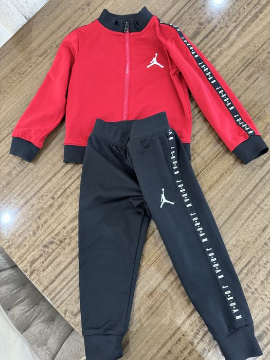 Детски екипи Nike Jordan размер 3T