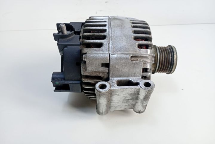 Alternator Valeo A0141541102 Mercedes-Benz E-Class W212/S212/C207/A20