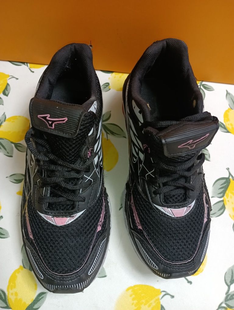 Mizuno Wave N 38,5 - 35 лв