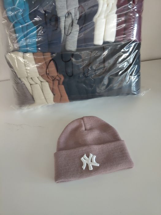 Зимни шапки на едро