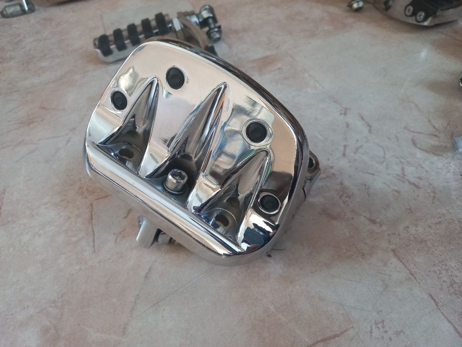 Harley Davidson Sportster Степенки Предни