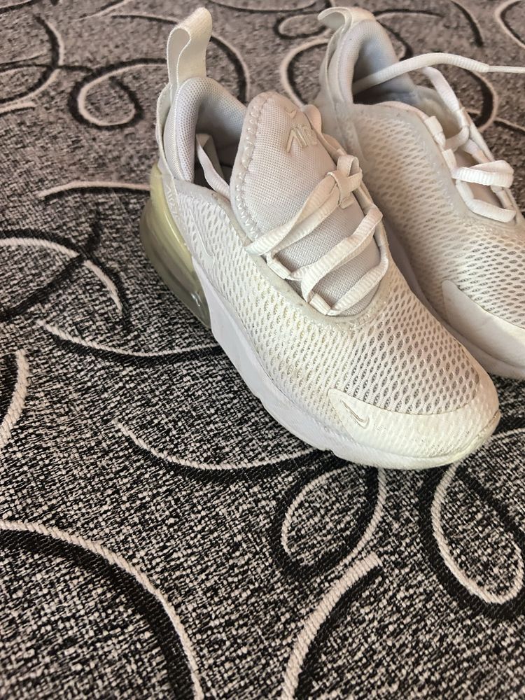 Маратонки Air max 270