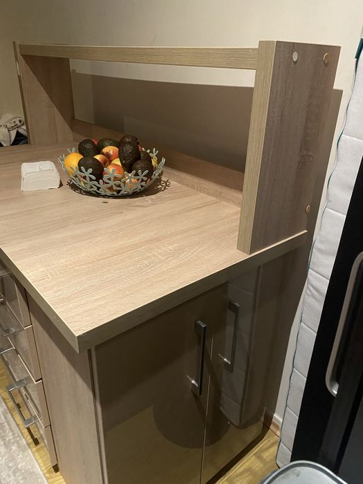 Vand mobilier stare foarte buna si spatios la un pret avantajos