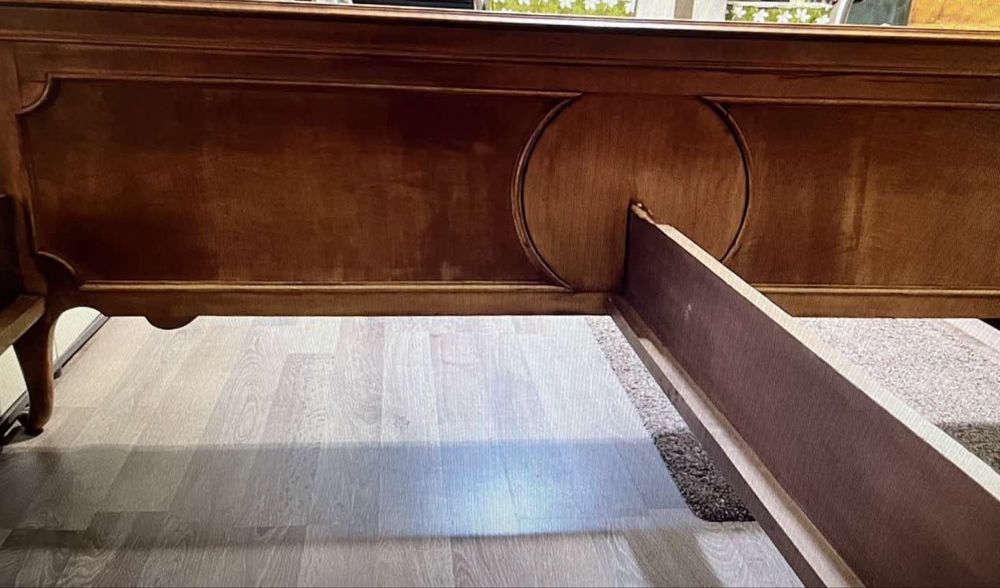 Антикварна спалня. Стил Неорококо