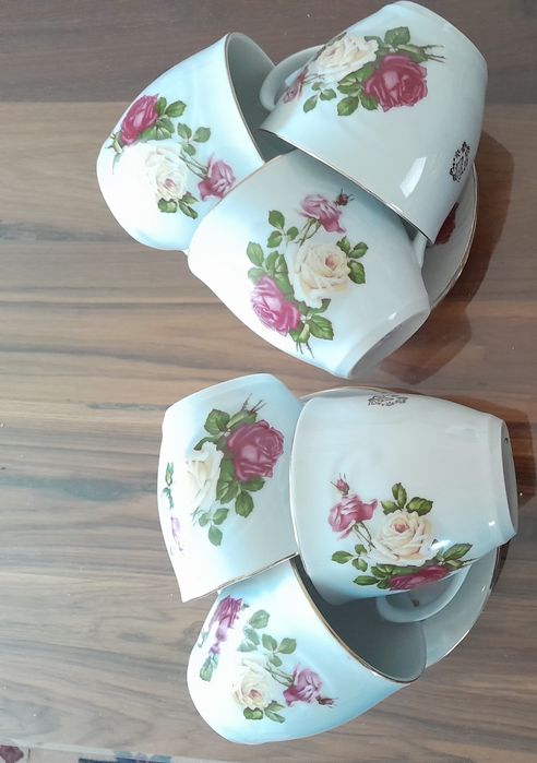 Serviciu cafea 6 persoane, vaza si suport lumanare portelan