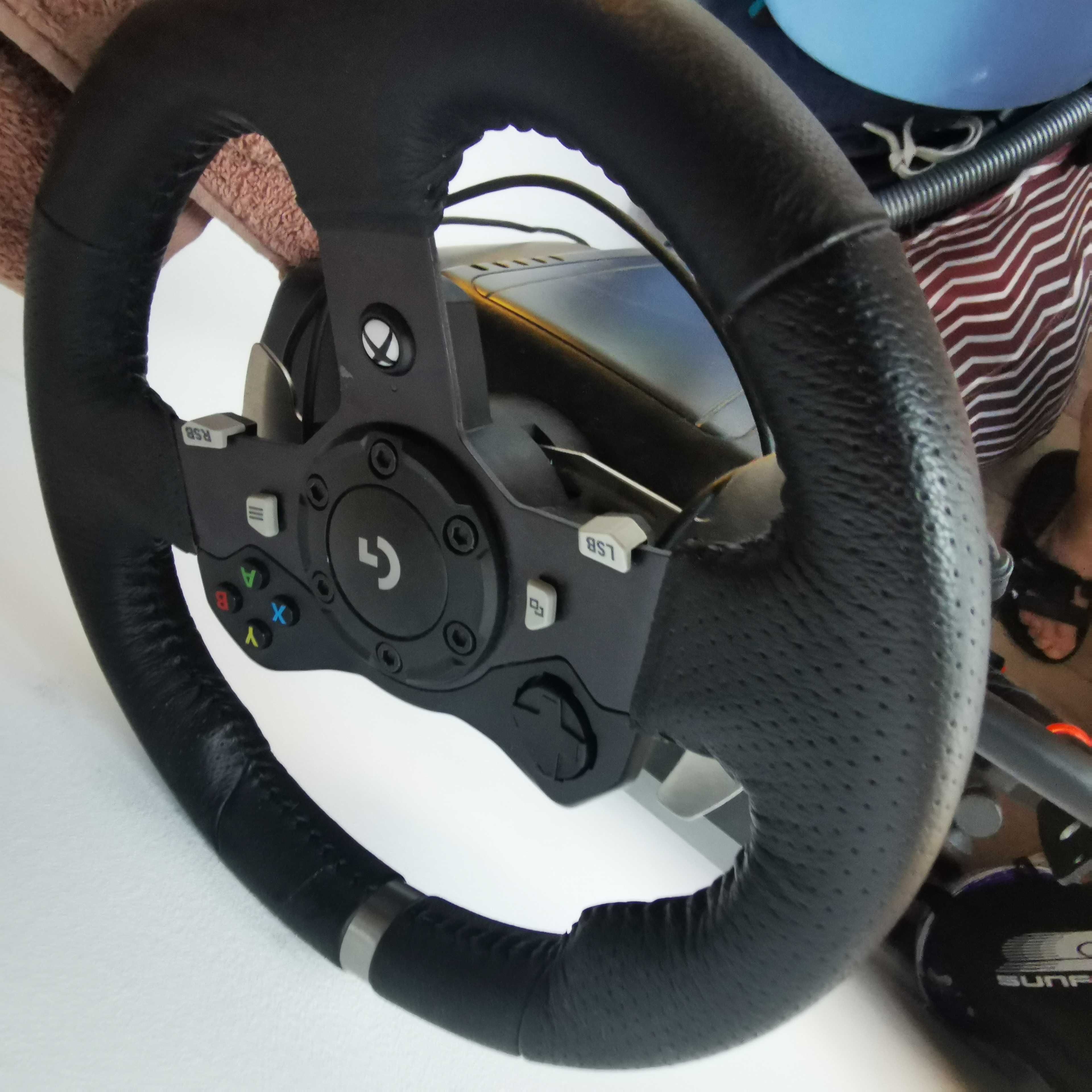 Vand volan logitech G920 cu suport pliabil