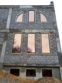 Пластик окна фасадные окна алюмин металл витраж есік перегородки