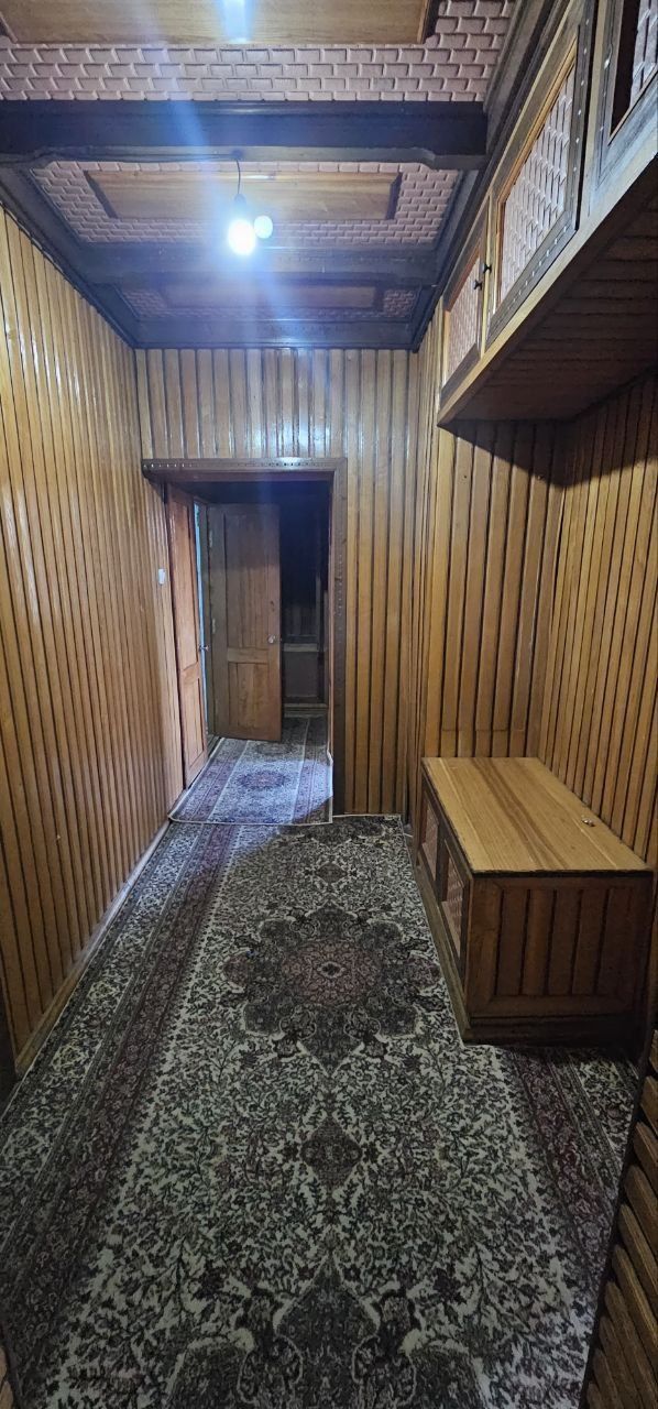 Продам Квартиру:
Ташкент -
Район - Чиланзар 19 квартал 
Ориентир - Боз