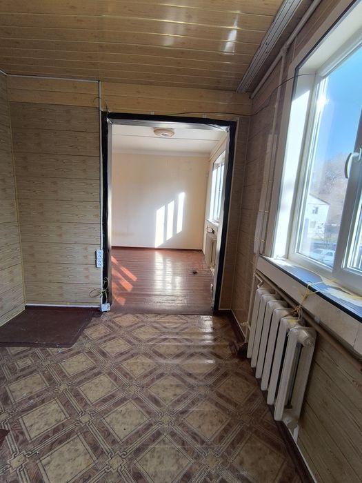 Квартира в деревянном доме. 1 ком. Спутник 2.  Метро  Кипчак.