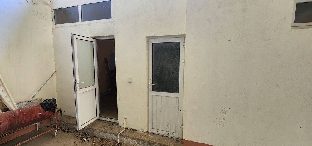 Катта нотурар бино сотилади!!!