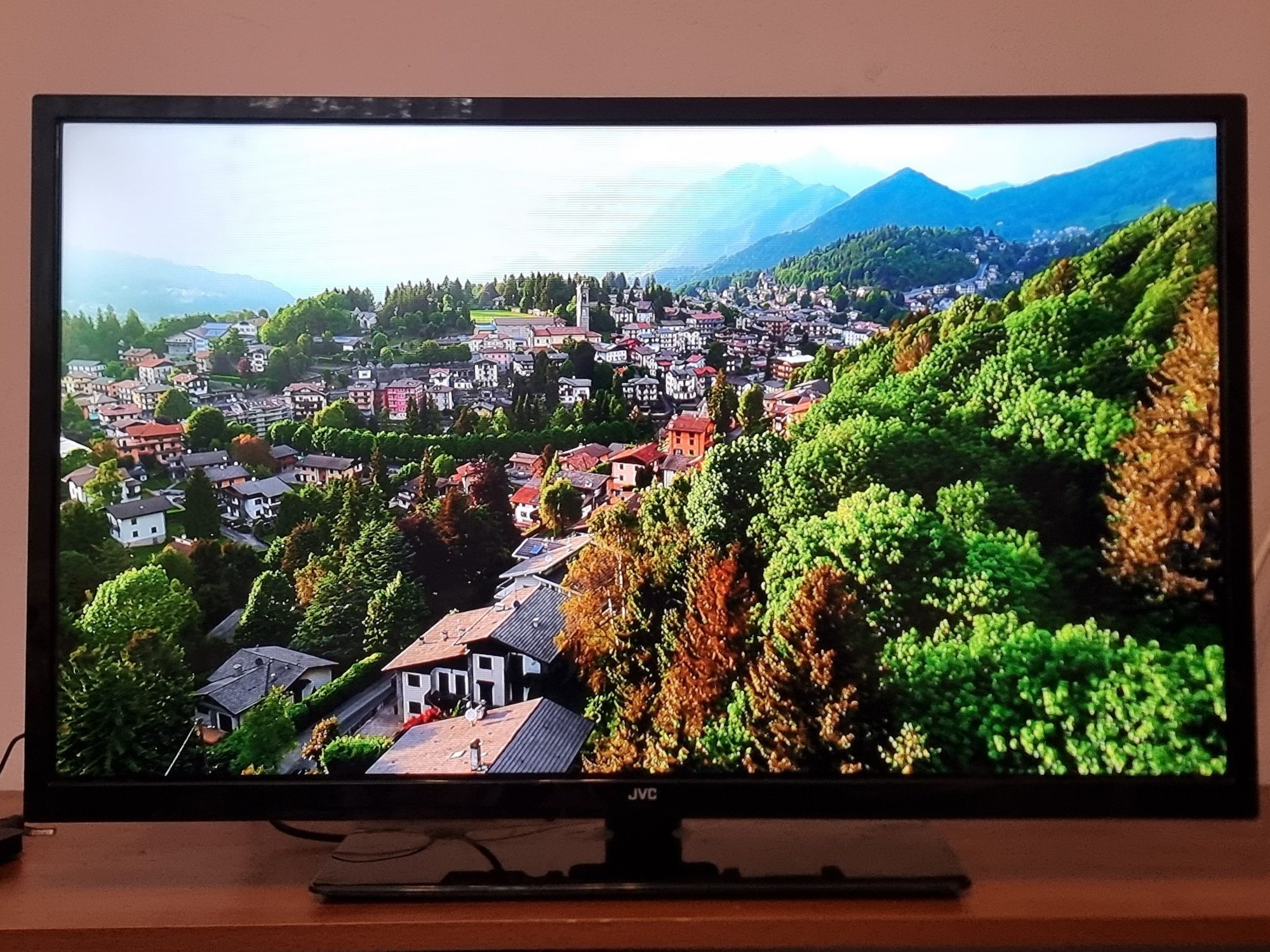Smart Телевизор / JVC - 32" - YouTube,

Netflix, Цифрова + Ефирна